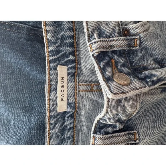 PacSun Women's Light Wash Mom Jean Shorts – Size 24 - Picture 4 of 4